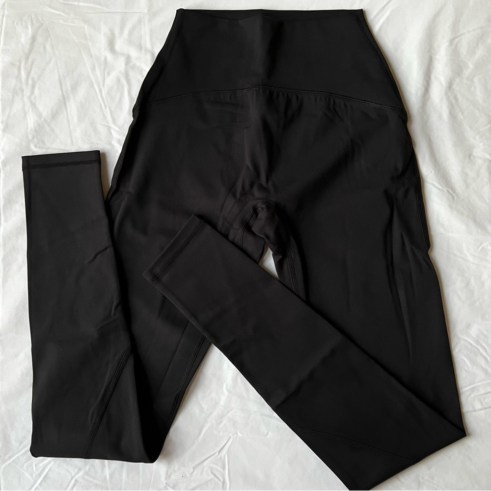 Alphalete Surface Elevation Legging (XS) - ‘Black’